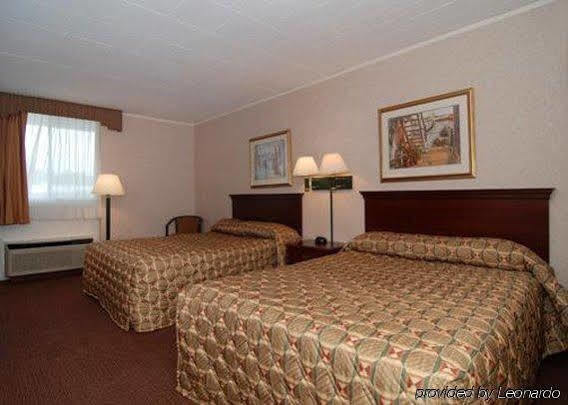 Rodeway Inn Mystic Eksteriør billede