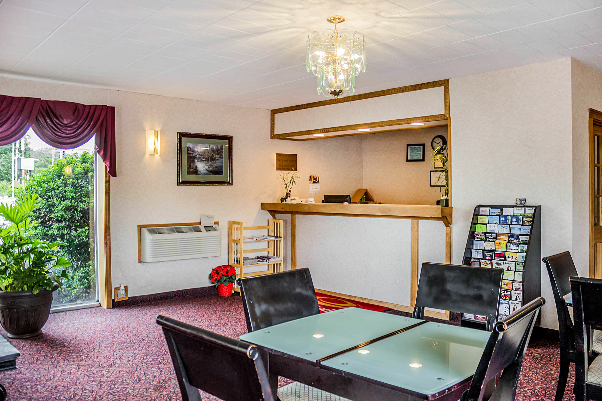 Rodeway Inn Mystic Eksteriør billede