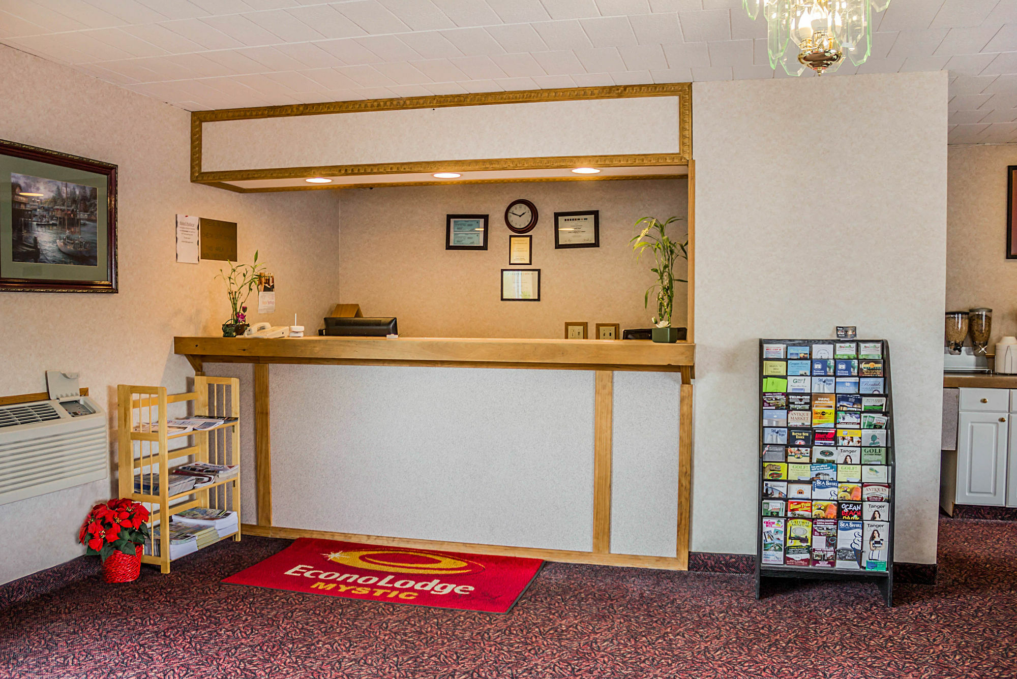 Rodeway Inn Mystic Eksteriør billede